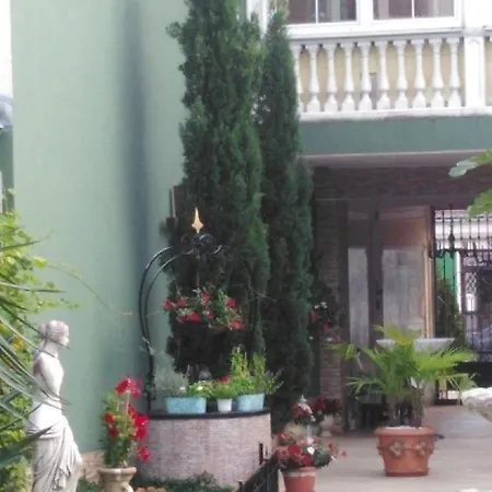 Bed and Breakfast Villa-angelina