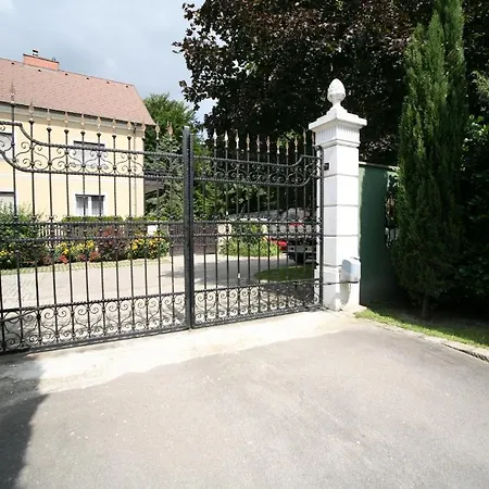 Villa-angelina Langenzersdorf